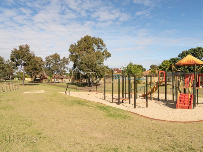 7 Tabubil Gardens, Ballajura WA 6066