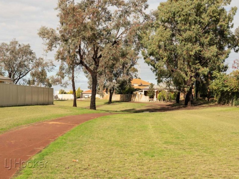 7 Tabubil Gardens, Ballajura WA 6066