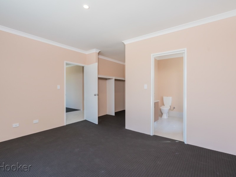 37 Miramar Way, Piara Waters WA 6112