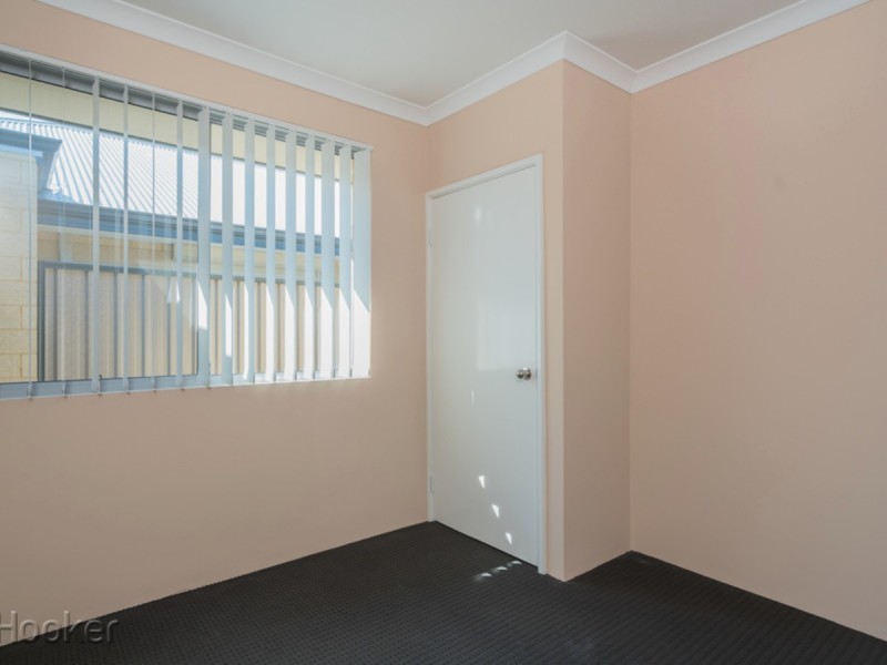 37 Miramar Way, Piara Waters WA 6112