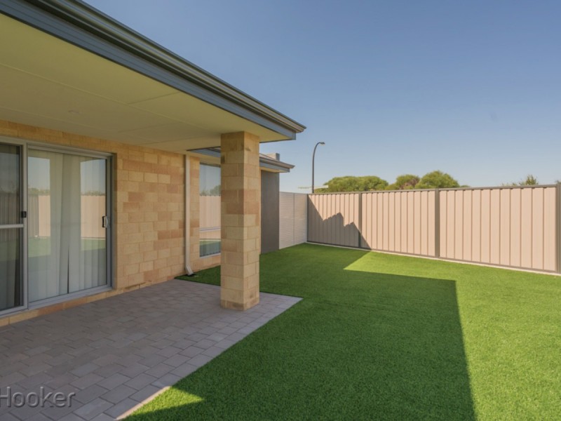 37 Miramar Way, Piara Waters WA 6112