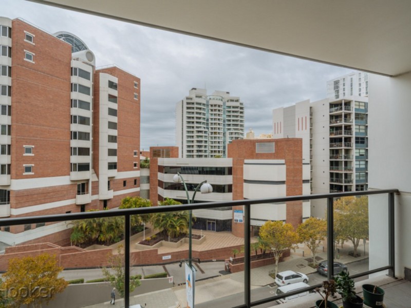 31/118 Adelaide Terrace, East Perth WA 6004