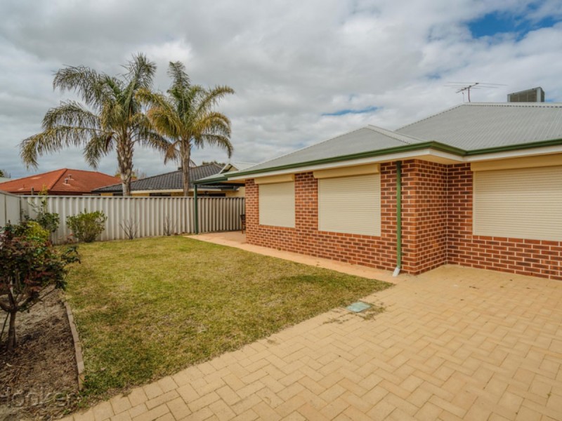 17 Klem Avenue, Redcliffe WA 6104