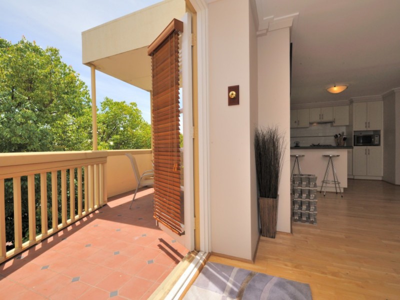 41/22 Nile Street, East Perth WA 6004