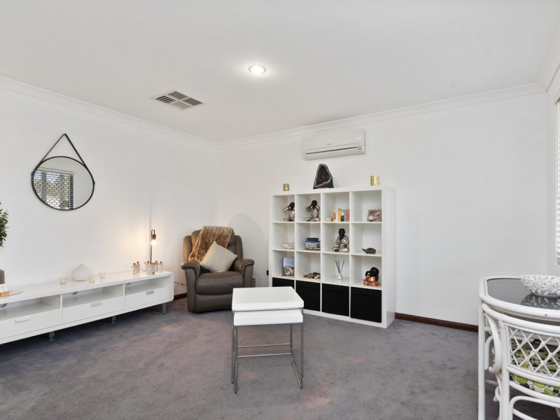 11 Joel Way, Wanneroo WA 6065