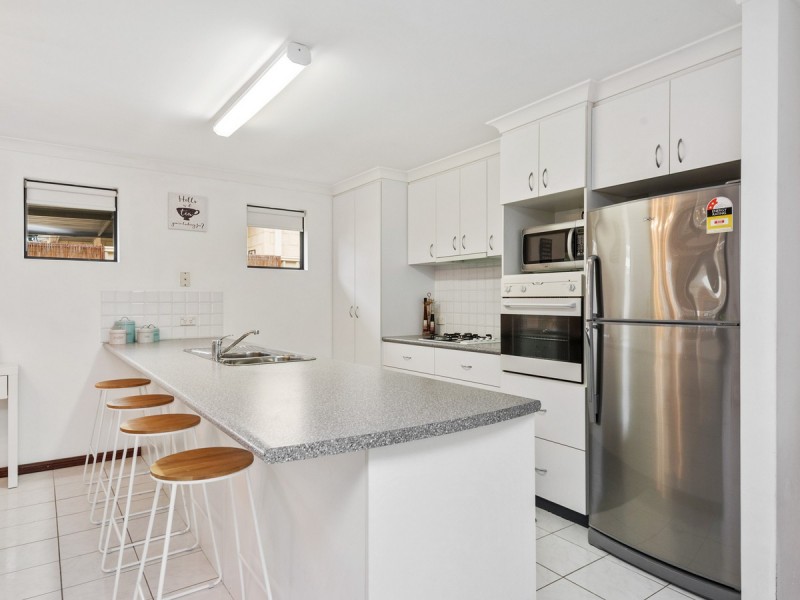 11 Joel Way, Wanneroo WA 6065