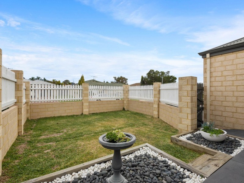 11 Joel Way, Wanneroo WA 6065