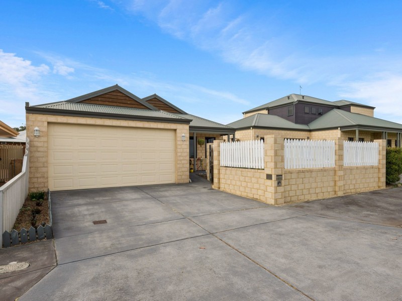 11 Joel Way, Wanneroo WA 6065