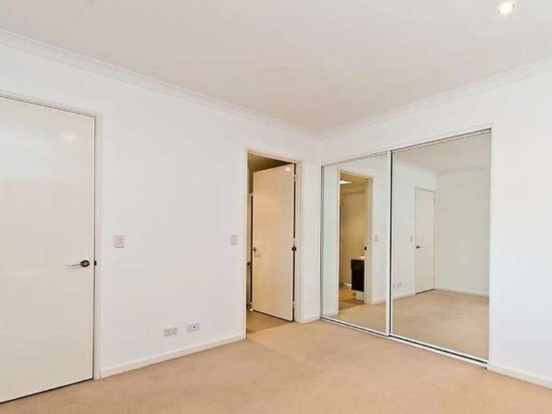 8/20 Saunders Street, East Perth WA 6004