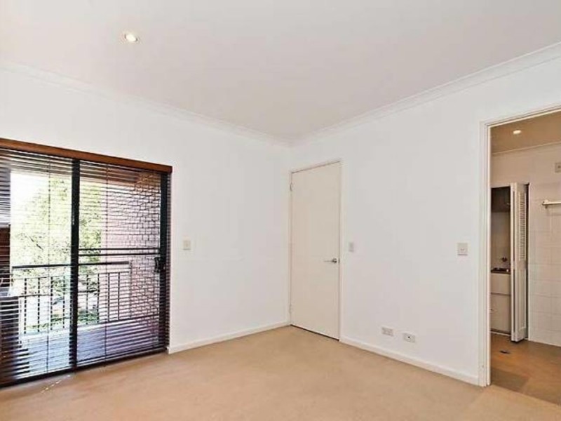 8/20 Saunders Street, East Perth WA 6004