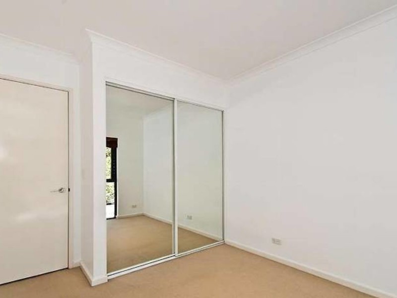 8/20 Saunders Street, East Perth WA 6004