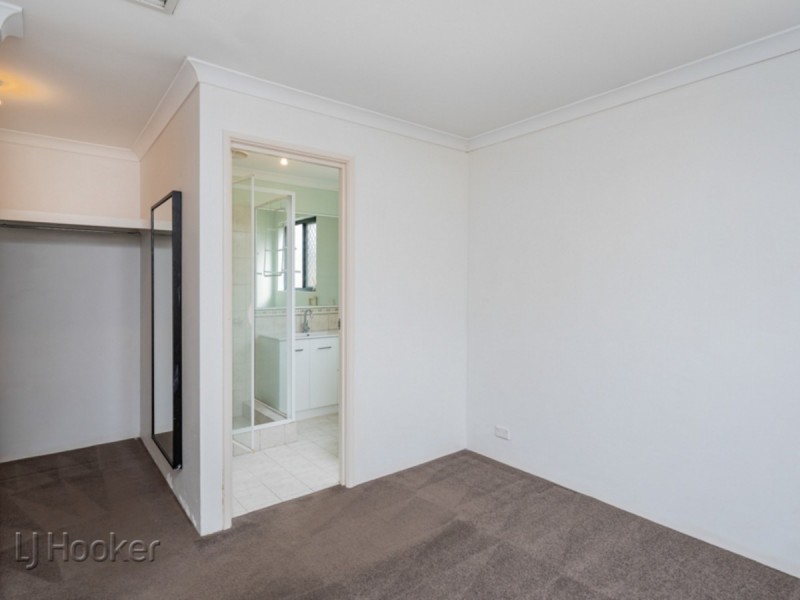 18 Eldridge Grove, Cannington WA 6107