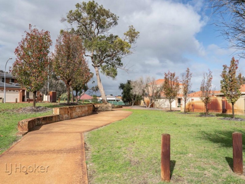 18 Eldridge Grove, Cannington WA 6107