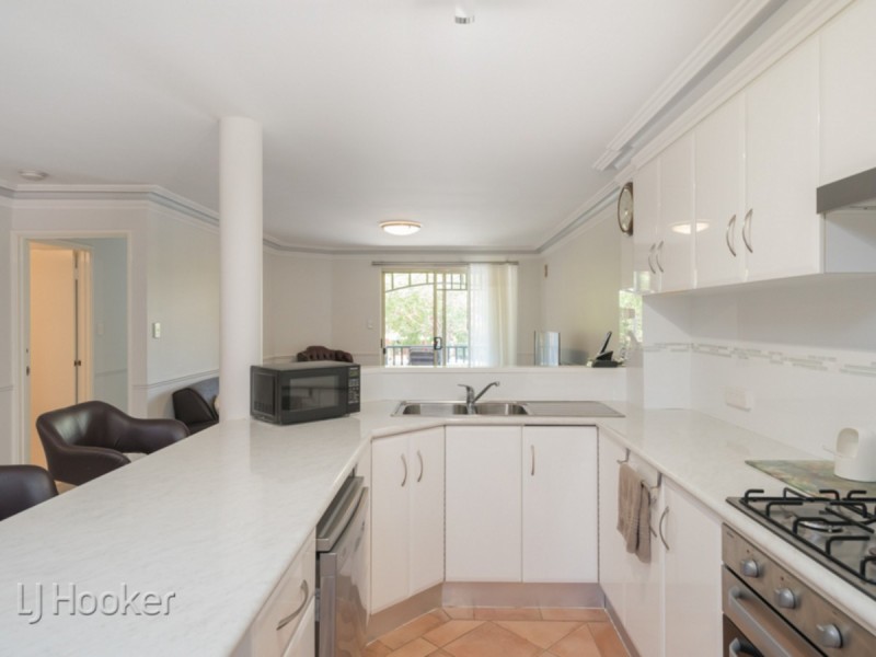 4/42 Bronte Street, East Perth WA 6004