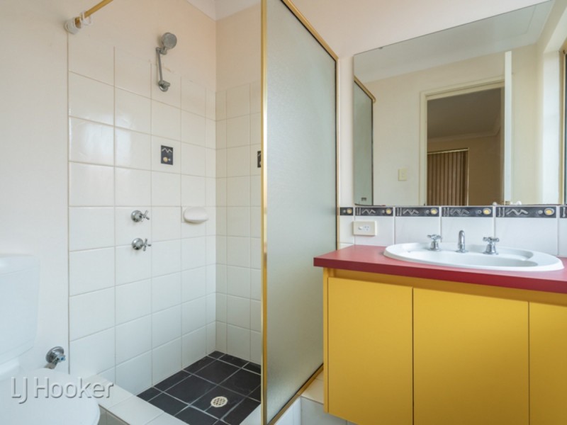 17 Westbrook Parade, Ellenbrook WA 6069