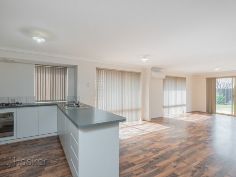 17 Westbrook Parade, Ellenbrook WA 6069