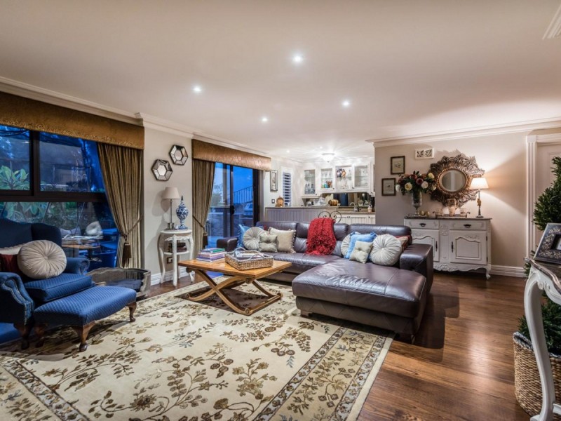 12 Gibraltar Way, East Perth WA 6004