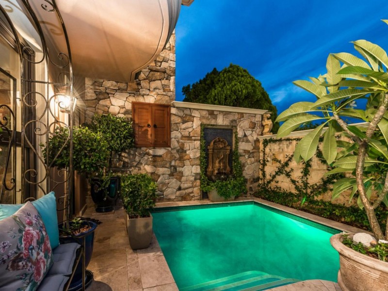 12 Gibraltar Way, East Perth WA 6004