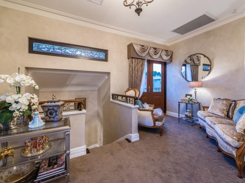 12 Gibraltar Way, East Perth WA 6004