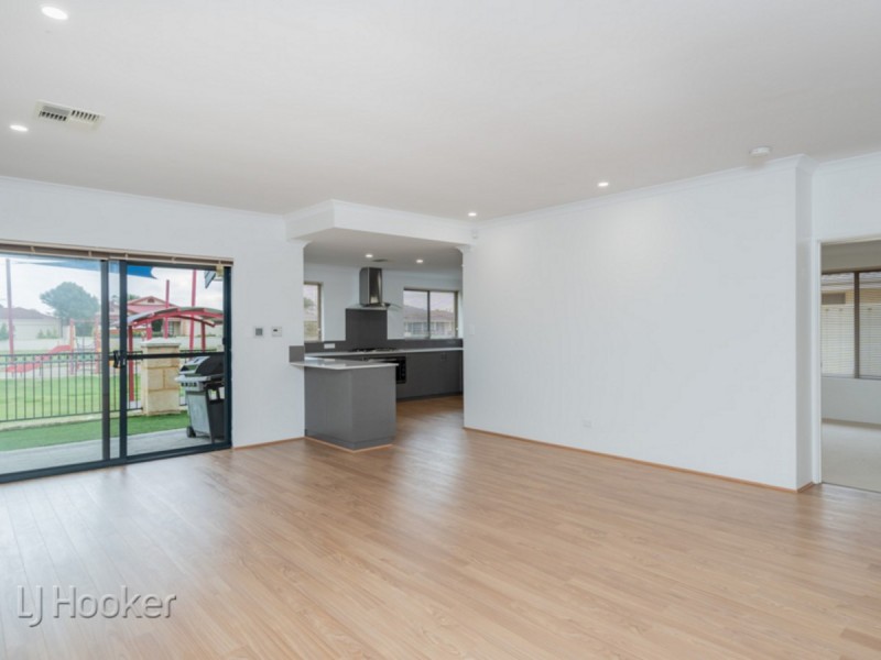 88 Fennell Crescent, Wattle Grove WA 6107