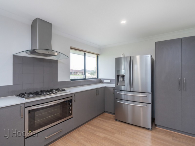 88 Fennell Crescent, Wattle Grove WA 6107