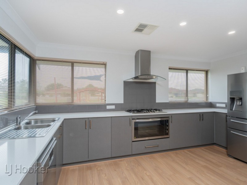 88 Fennell Crescent, Wattle Grove WA 6107