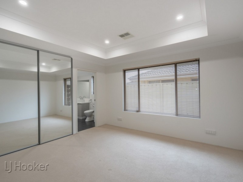 88 Fennell Crescent, Wattle Grove WA 6107