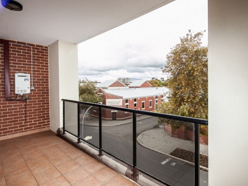 6/104 Brown Street, East Perth WA 6004