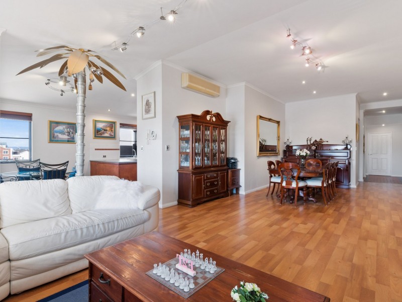 14/60-62 Henry Lawson Walk, East Perth WA 6004