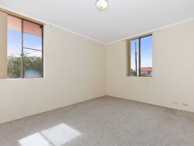 165/12 Wall Street, Maylands WA 6051