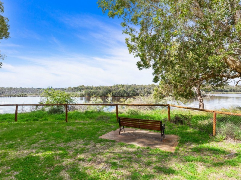 165/12 Wall Street, Maylands WA 6051