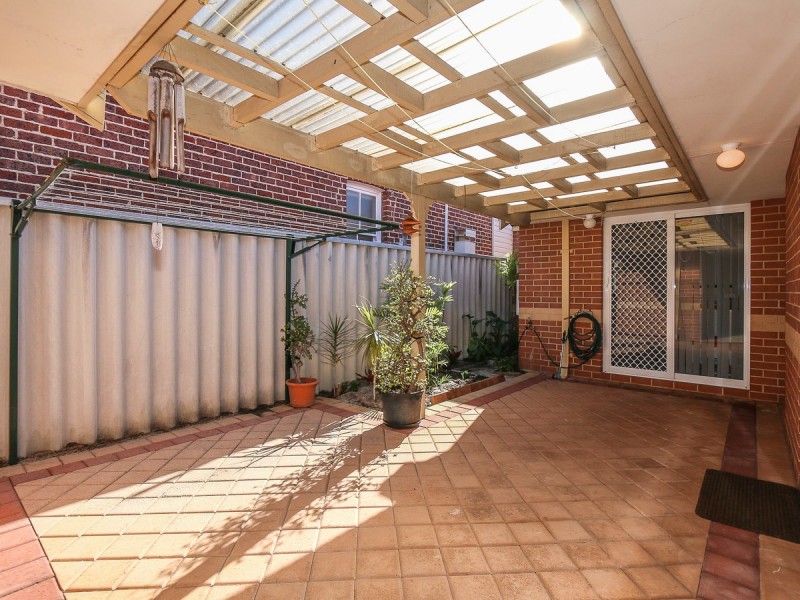 2/98 Eighth Avenue, Maylands WA 6051