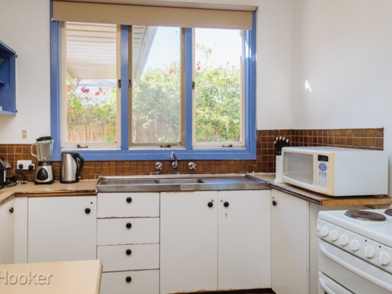 17 Fermaner Street, Karrinyup WA 6018