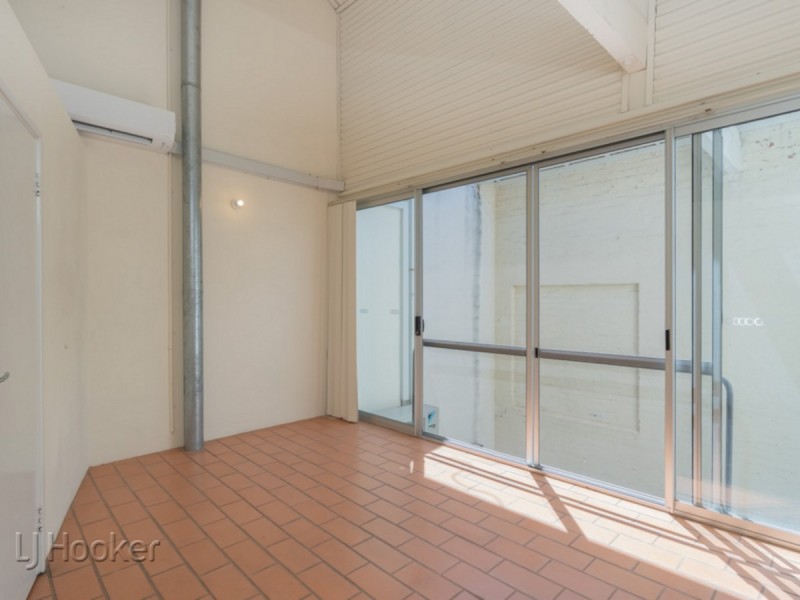 14 Little Saunders Street, East Perth WA 6004