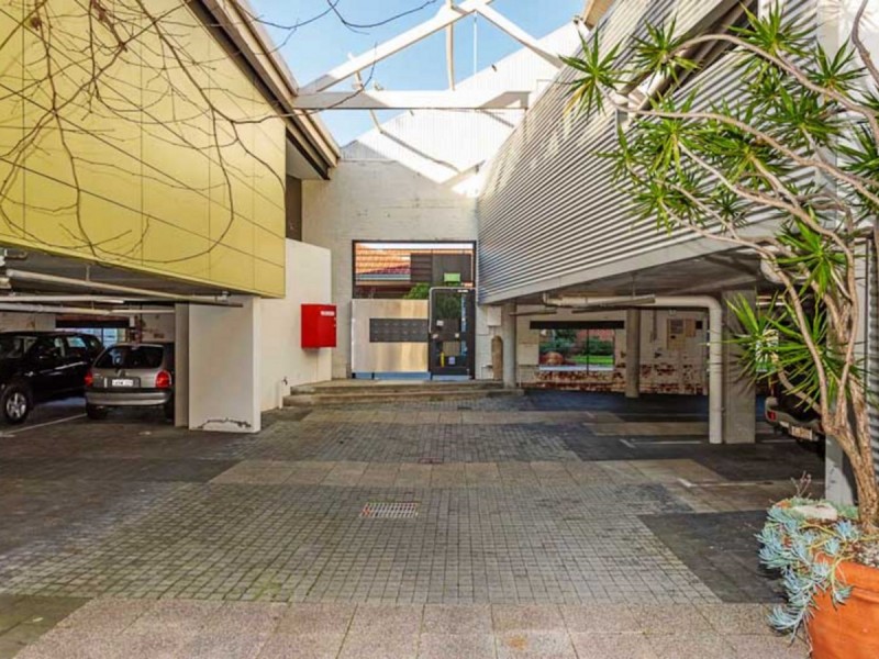 14 Little Saunders Street, East Perth WA 6004