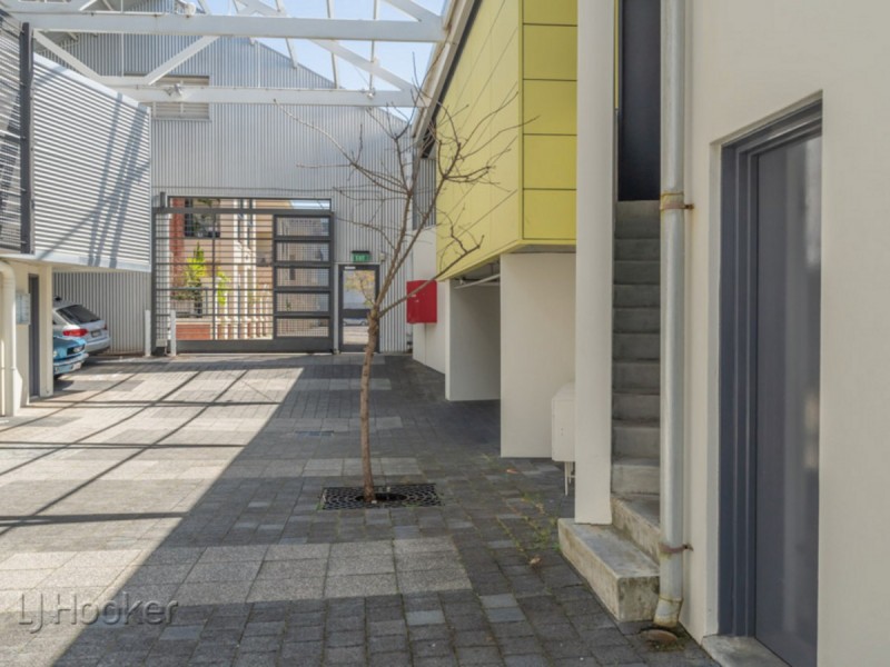 14 Little Saunders Street, East Perth WA 6004