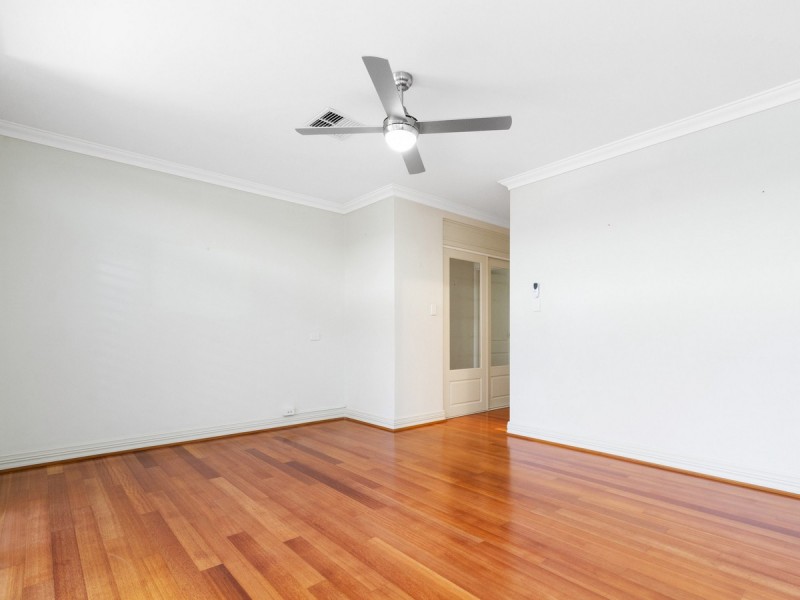 2/28 Nile Street, East Perth WA 6004