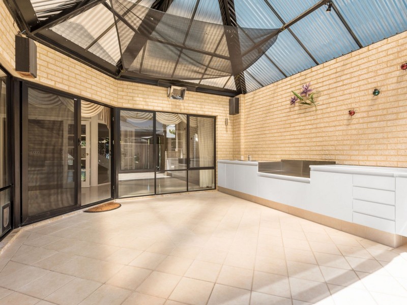 10 Wirraway Loop, Maylands WA 6051