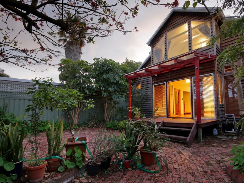 20 Dangan Street, Perth WA 6000