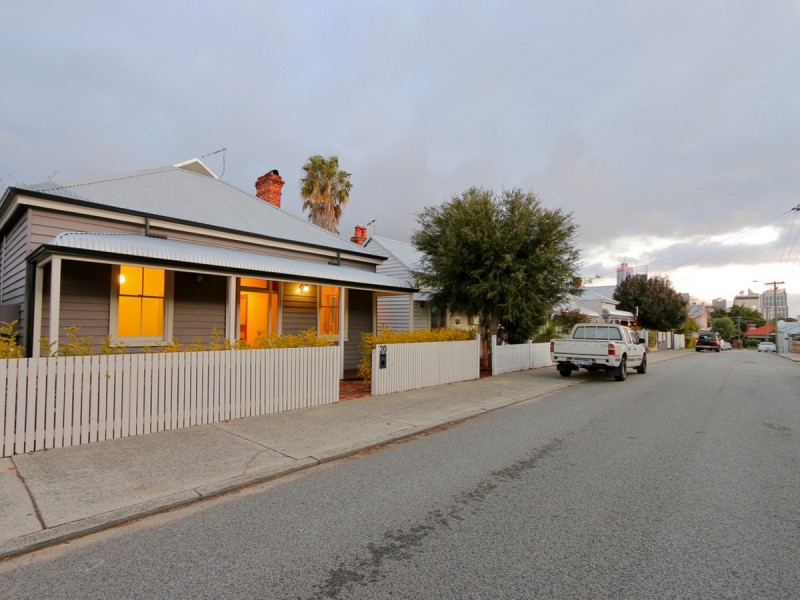 20 Dangan Street, Perth WA 6000