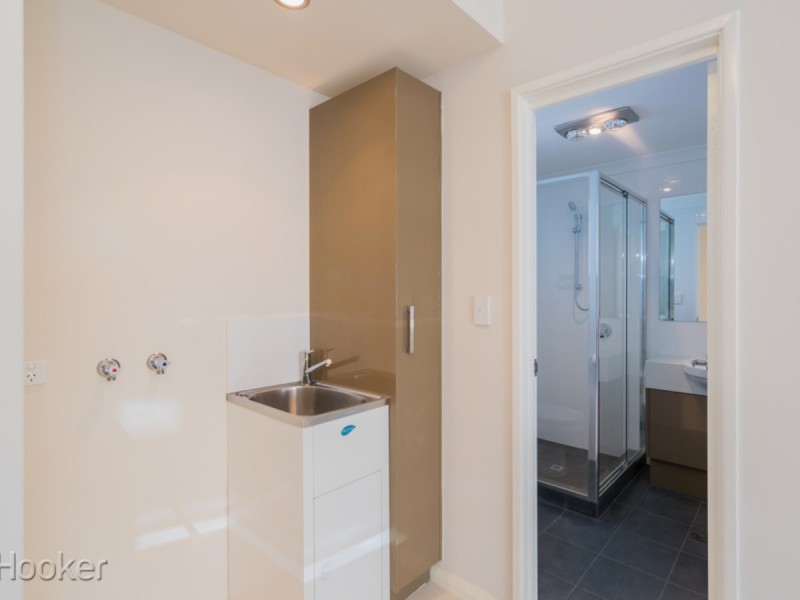 2/9 Henry Street, East Cannington WA 6107