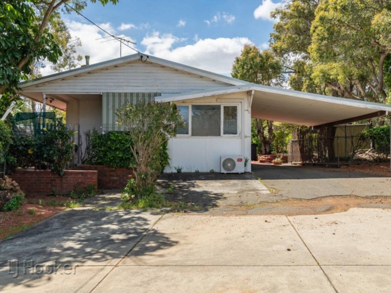 12 Snowball Road, Kalamunda WA 6076