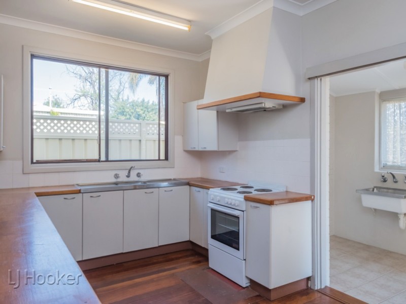 29 Irwin Road, Embleton WA 6062