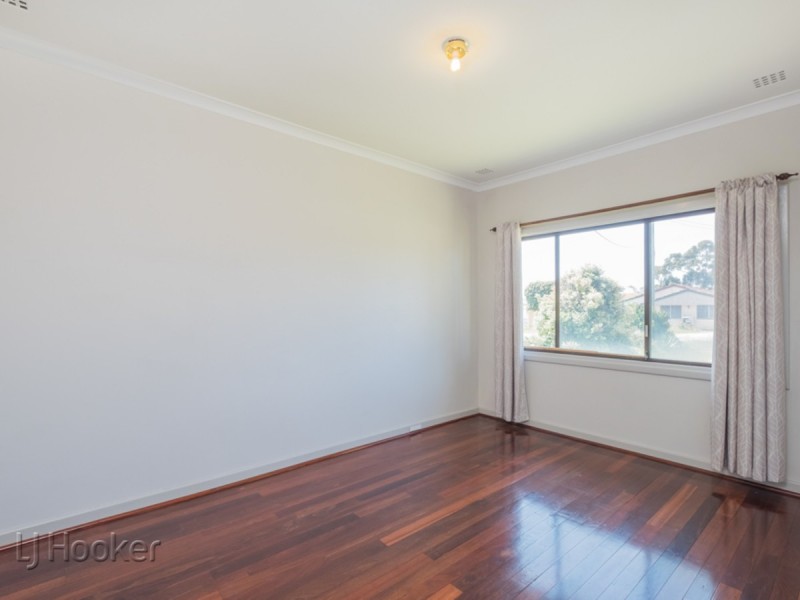 29 Irwin Road, Embleton WA 6062