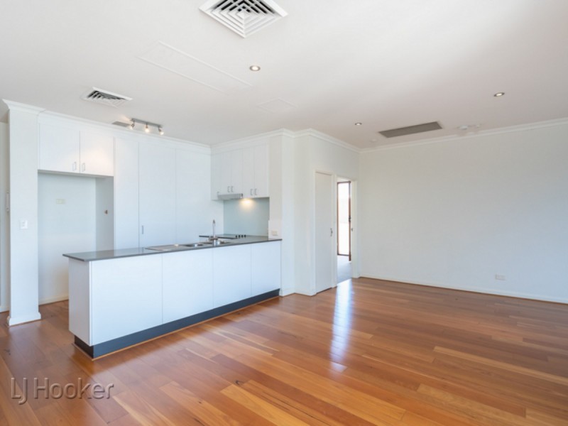 10/2 Davies Street, Northbridge WA 6003