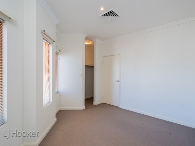 10/2 Davies Street, Northbridge WA 6003
