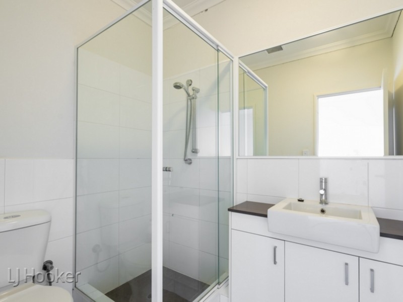 10/2 Davies Street, Northbridge WA 6003