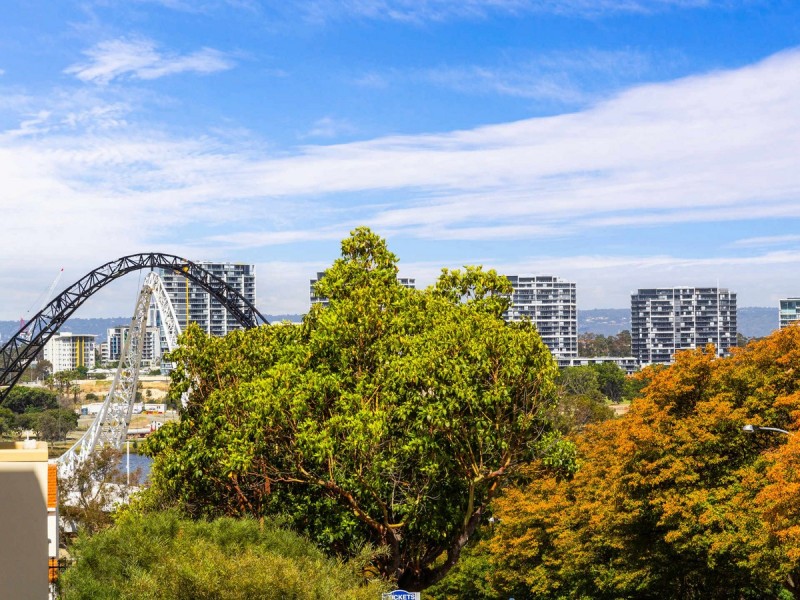 2/28 Nile Street, East Perth WA 6004