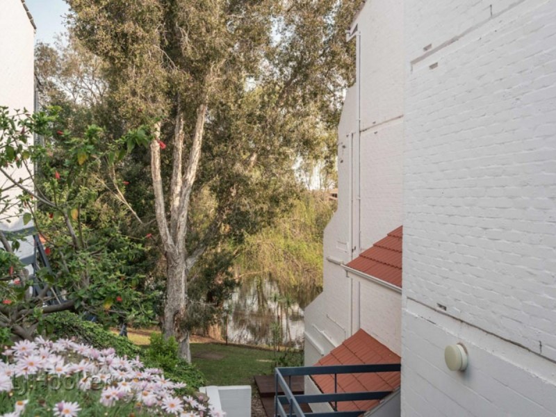 175/12 Wall Street, Maylands WA 6051