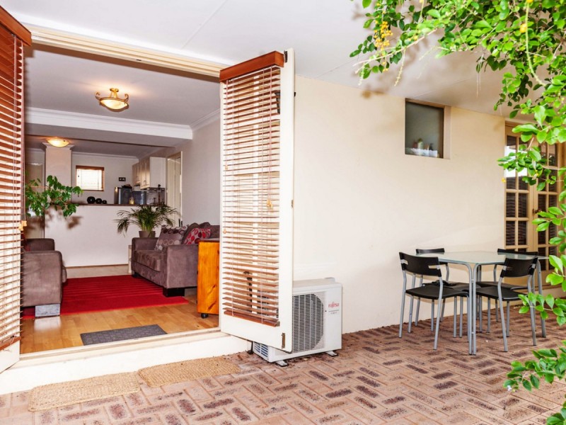 10/22 Nile Street, East Perth WA 6004